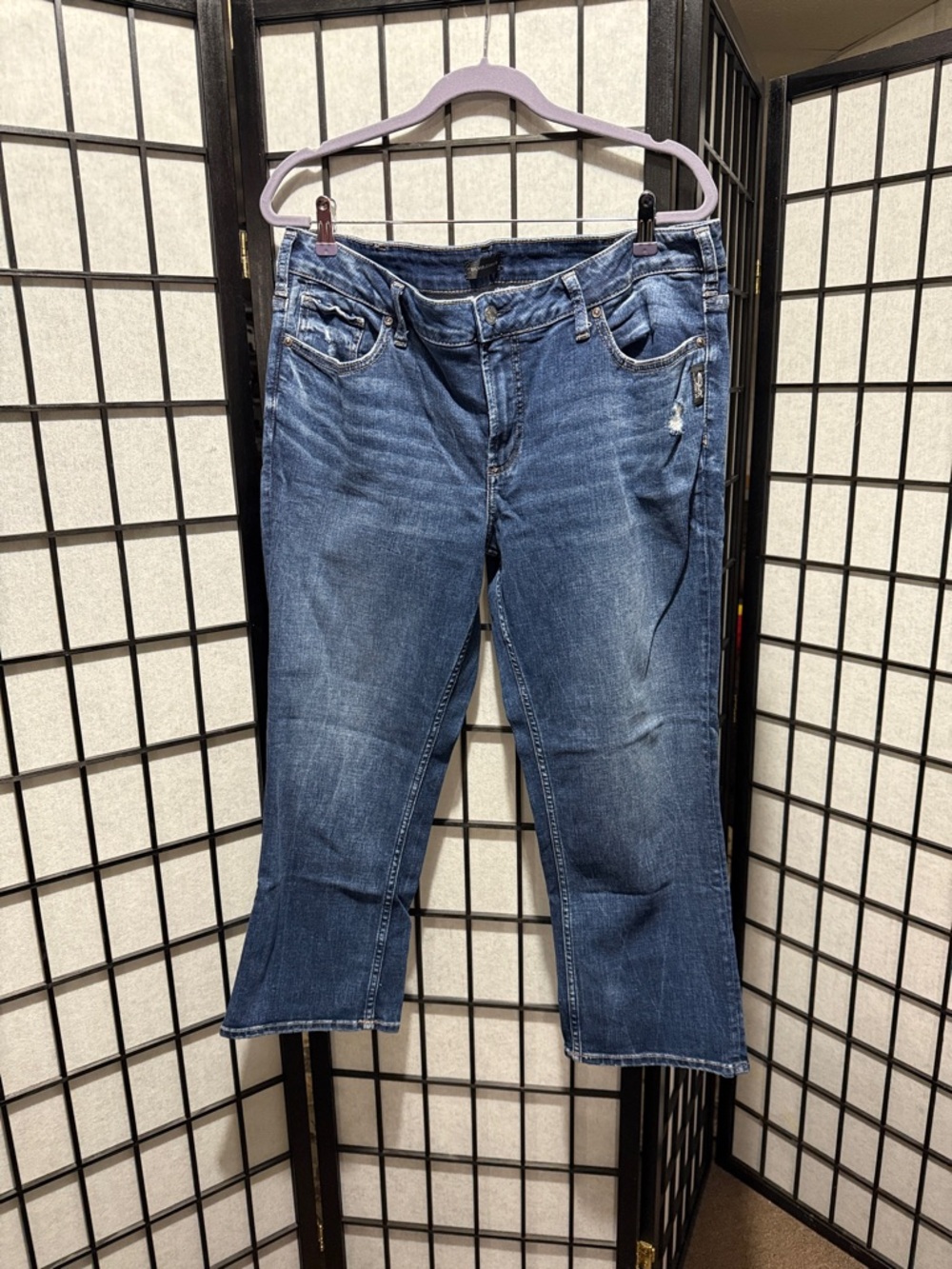 Silver  Elyse Jeans Women's Dark Blue Cropped Denim Size 16